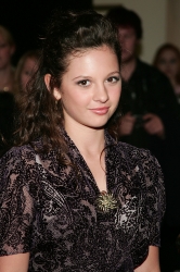 Photos de Mackenzie Rosman - 7th Annual Family Television Awards - 15